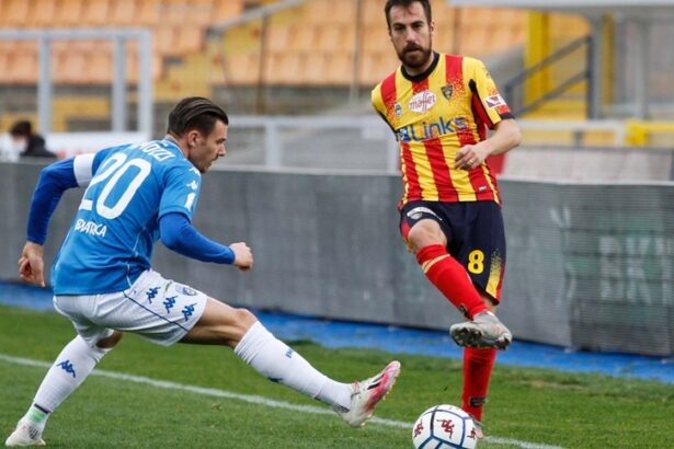 Soi kèo trận Empoli vs Lecce 23h30 ngày 3/4