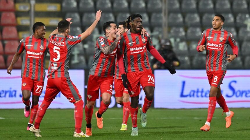 Thống kê lịch sử đối đầu Cremonese vs Spezia (1h45 ngày 7/5)